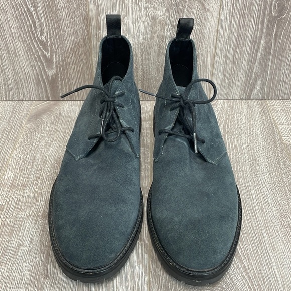 Calvin Klein Ultan Suede Leather Lug Sole Chukka Boots  Gray 11 - Picture 2 of 15
